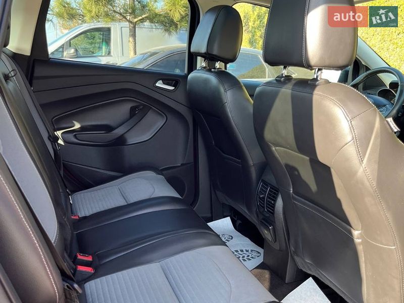 Позашляховик / Кросовер Ford Escape 2017 в Львові