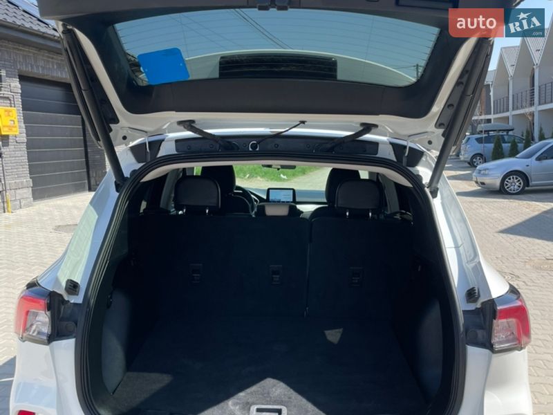 Внедорожник / Кроссовер Ford Escape 2021 в Львове