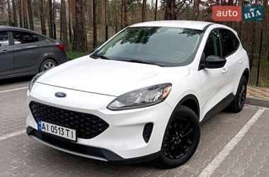 Позашляховик / Кросовер Ford Escape 2020 в Бучі