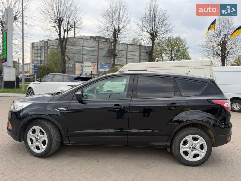 Внедорожник / Кроссовер Ford Escape 2016 в Ивано-Франковске