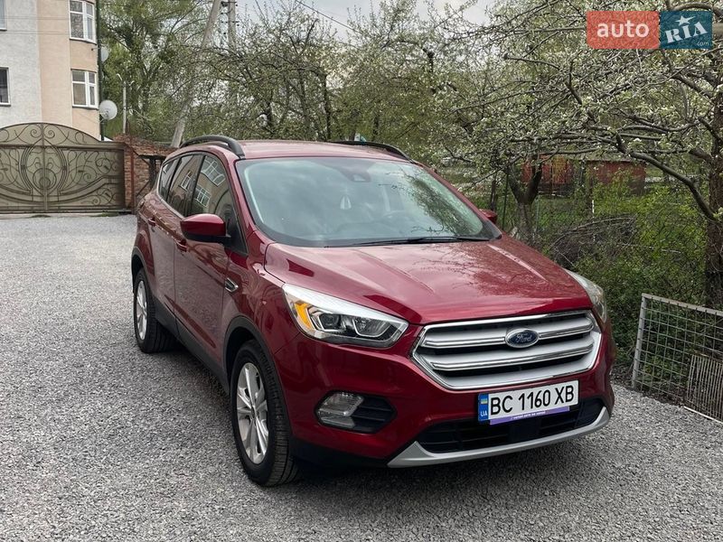 Внедорожник / Кроссовер Ford Escape 2019 в Львове