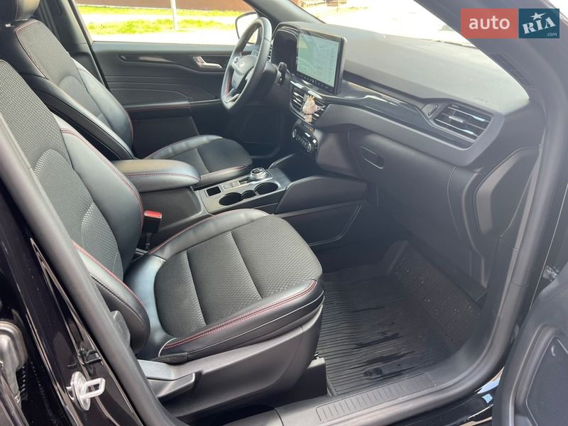 Внедорожник / Кроссовер Ford Escape 2024 в Чернигове