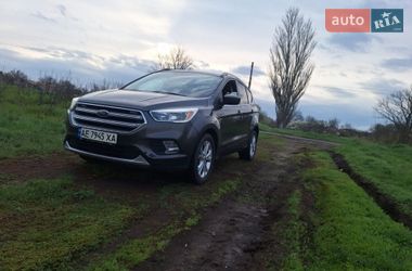 Внедорожник / Кроссовер Ford Escape 2017 в Херсоне