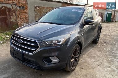 Позашляховик / Кросовер Ford Escape 2017 в Шепетівці