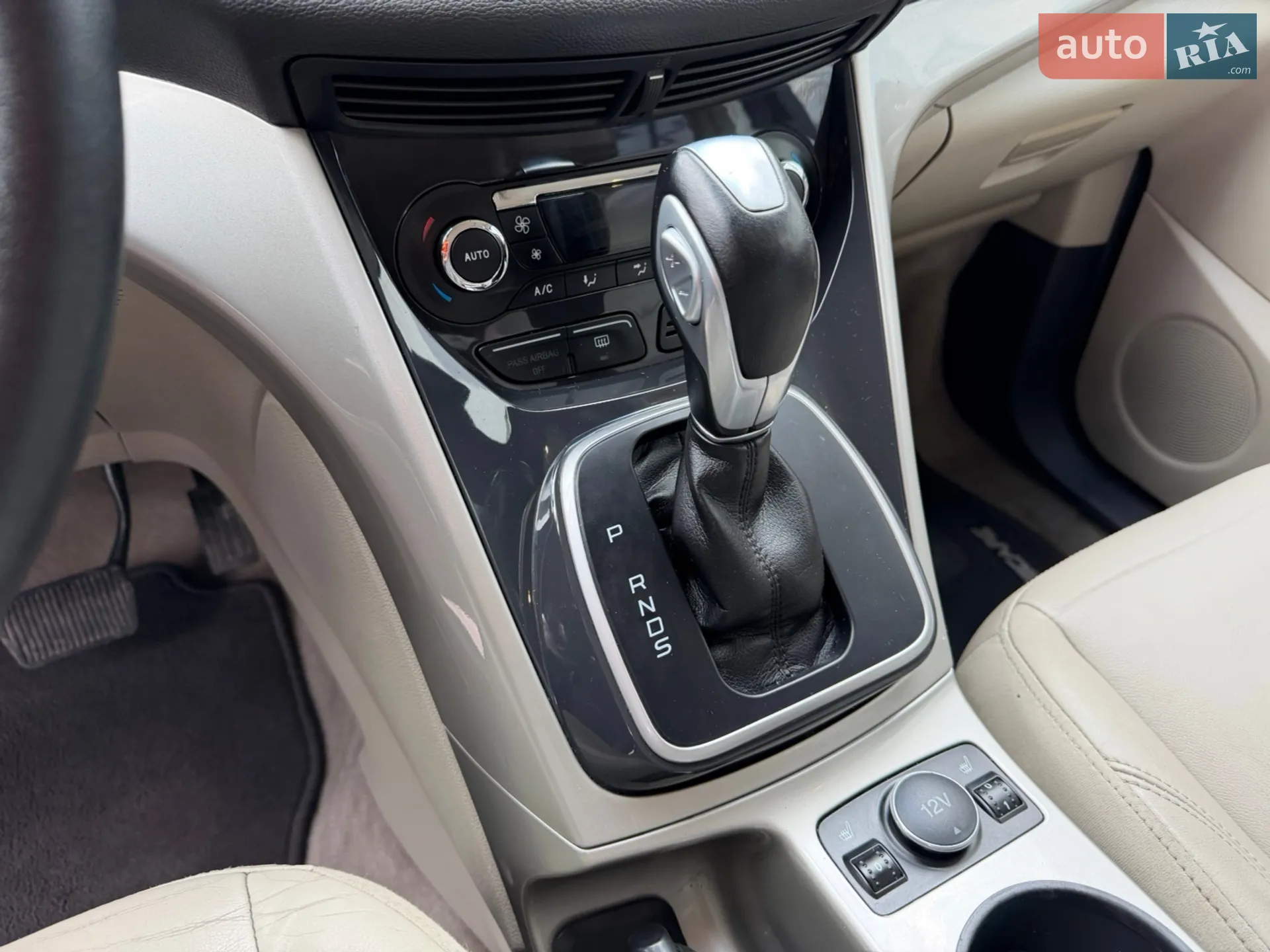 2012 Ford Escape - мініатюра 28