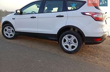 Внедорожник / Кроссовер Ford Escape 2017 в Сумах