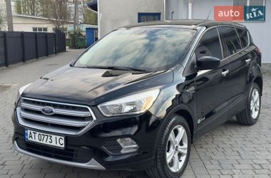 Внедорожник / Кроссовер Ford Escape 2016 в Ивано-Франковске