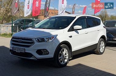 Позашляховик / Кросовер Ford Escape 2017 в Бердичеві