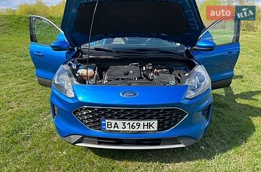 Внедорожник / Кроссовер Ford Escape 2020 в Саврани