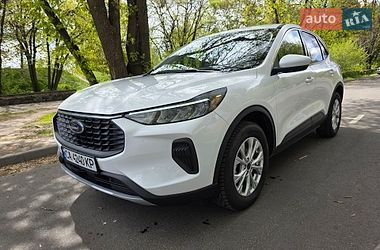Позашляховик / Кросовер Ford Escape 2024 в Черкасах