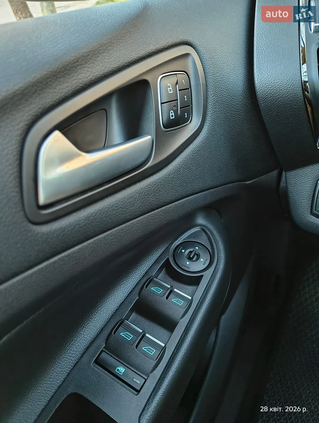 2017 Ford Escape - мініатюра 17