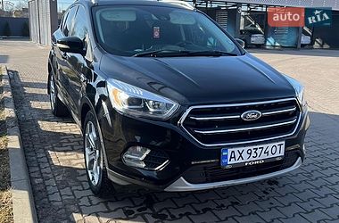 Внедорожник / Кроссовер Ford Escape 2018 в Шептицькому