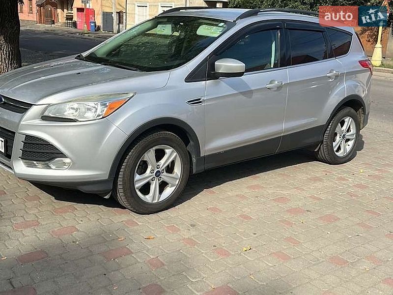 Внедорожник / Кроссовер Ford Escape 2013 в Ужгороде
