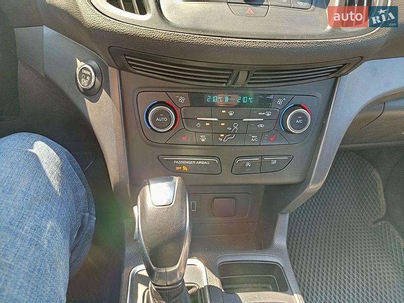 Позашляховик / Кросовер Ford Escape 2019 в Городенці