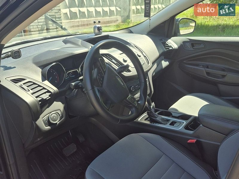 Внедорожник / Кроссовер Ford Escape 2018 в Львове