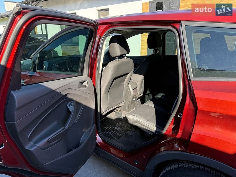 Внедорожник / Кроссовер Ford Escape 2015 в Львове