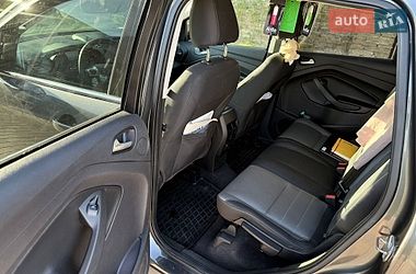 Внедорожник / Кроссовер Ford Escape 2016 в Ровно