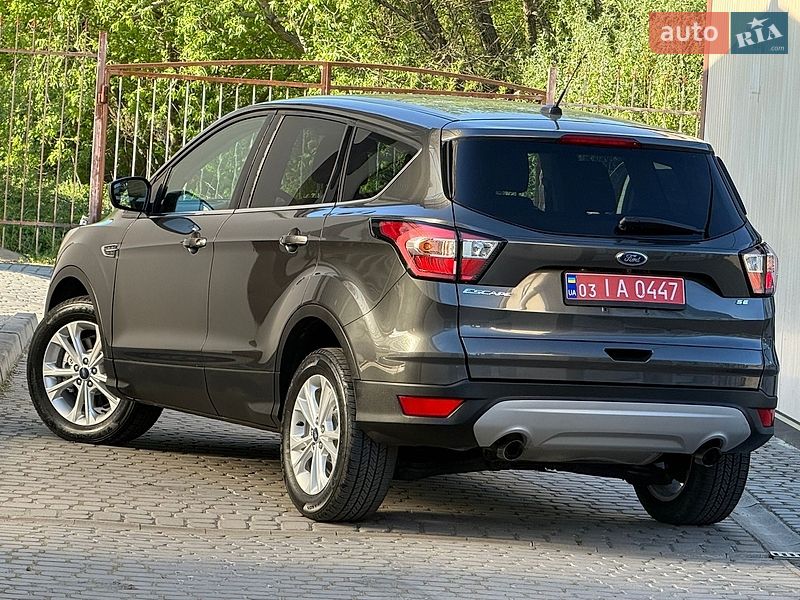 Внедорожник / Кроссовер Ford Escape 2017 в Дрогобыче
