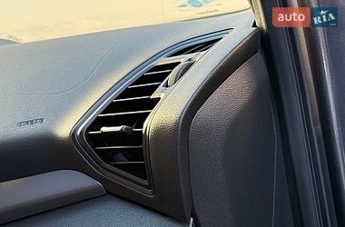 Внедорожник / Кроссовер Ford Escape 2017 в Дрогобыче