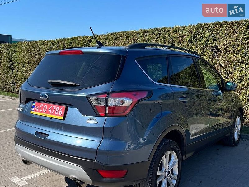 Внедорожник / Кроссовер Ford Escape 2018 в Львове