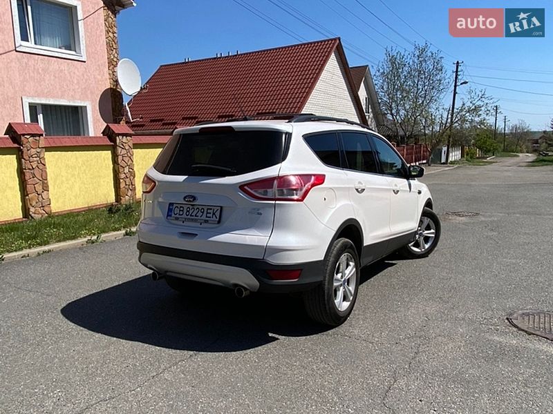 Внедорожник / Кроссовер Ford Escape 2012 в Чернигове