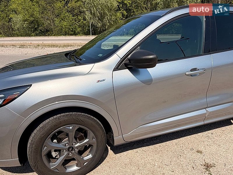 Позашляховик / Кросовер Ford Escape 2024 в Дніпрі