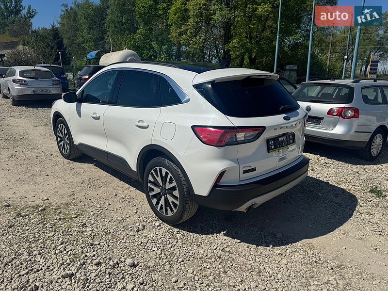 Позашляховик / Кросовер Ford Escape 2019 в Городку