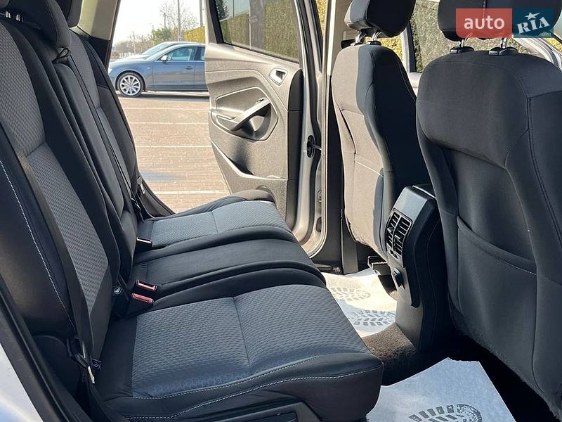 Позашляховик / Кросовер Ford Escape 2017 в Львові