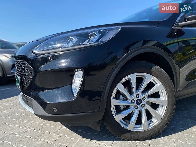 Внедорожник / Кроссовер Ford Escape 2021 в Киеве