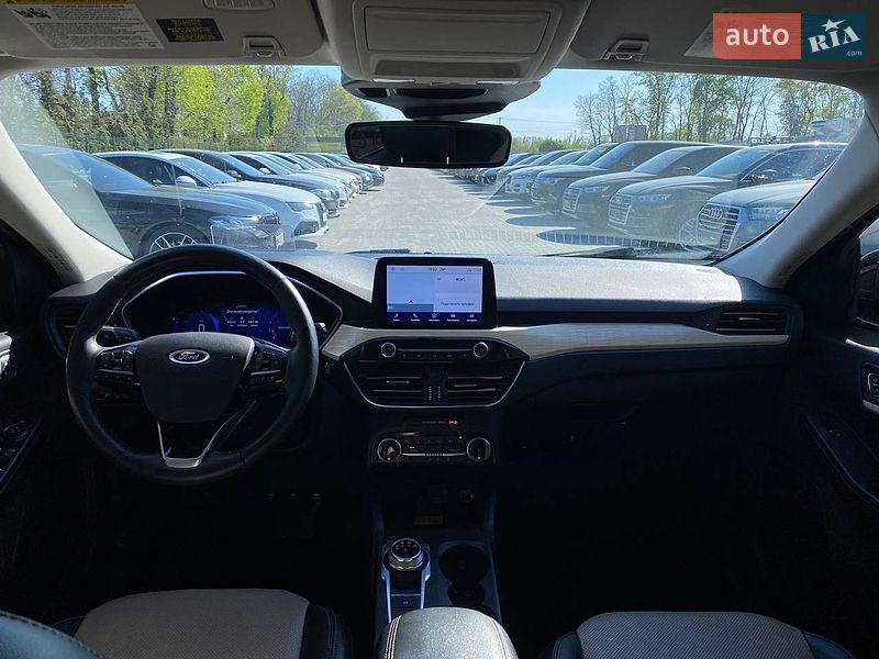 Внедорожник / Кроссовер Ford Escape 2021 в Киеве