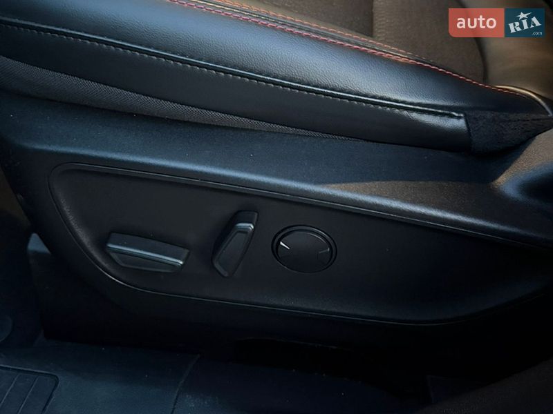 Внедорожник / Кроссовер Ford Escape 2023 в Гайвороне