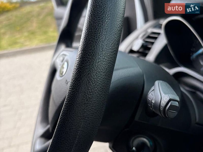 Внедорожник / Кроссовер Ford Escape 2019 в Стрые