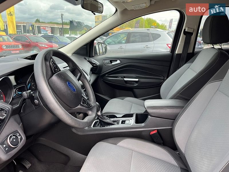 Позашляховик / Кросовер Ford Escape 2016 в Львові