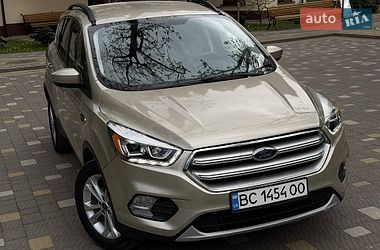 Позашляховик / Кросовер Ford Escape 2016 в Трускавці