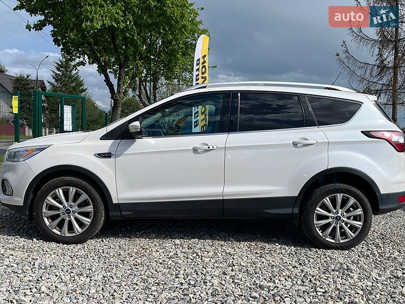Внедорожник / Кроссовер Ford Escape 2018 в Коломые