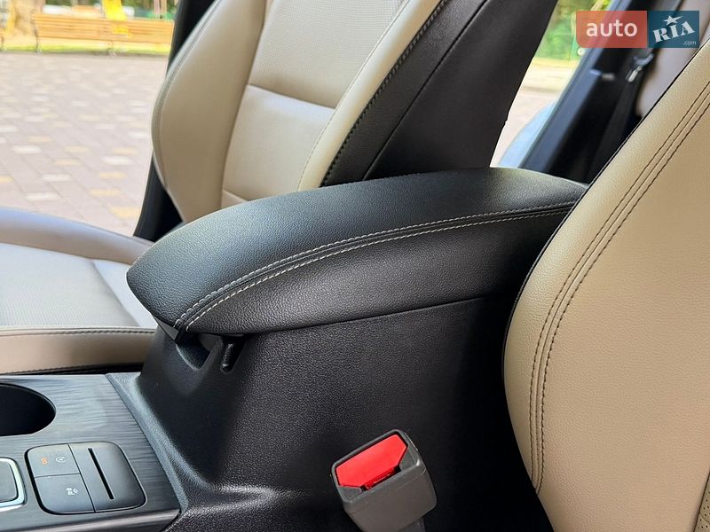 Позашляховик / Кросовер Ford Escape 2020 в Дрогобичі
