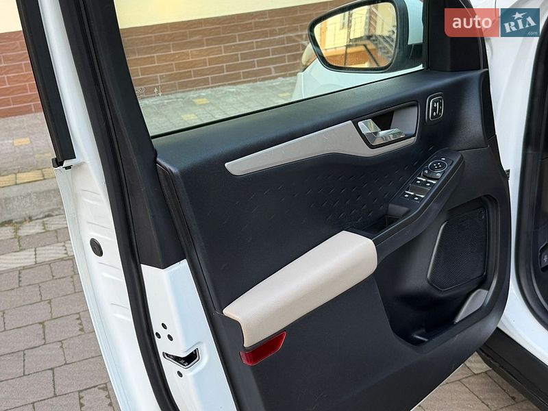 Позашляховик / Кросовер Ford Escape 2020 в Дрогобичі