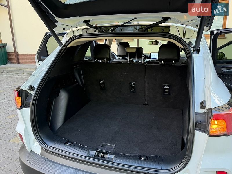 Позашляховик / Кросовер Ford Escape 2020 в Дрогобичі
