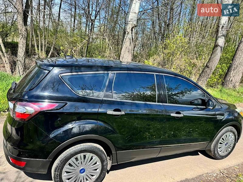 Позашляховик / Кросовер Ford Escape 2016 в Полтаві