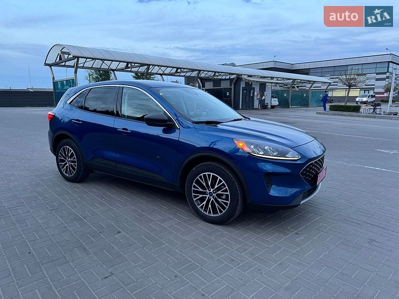 Внедорожник / Кроссовер Ford Escape 2022 в Черкассах