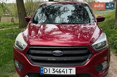Позашляховик / Кросовер Ford Escape 2017 в Ярмолинцях