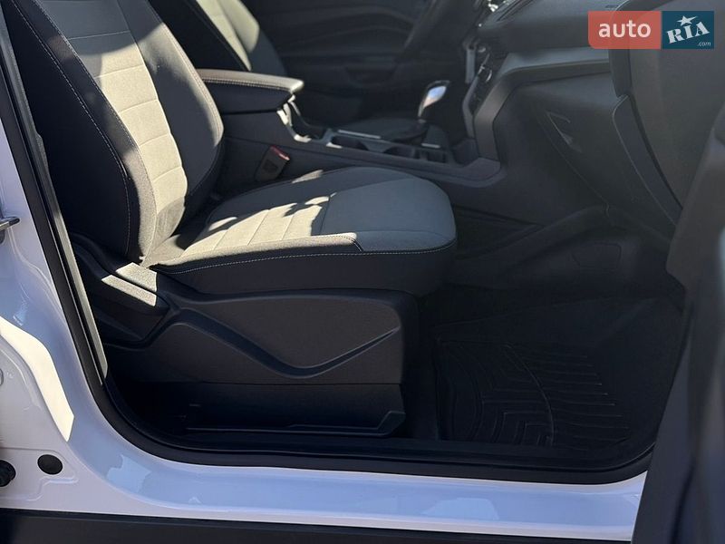 Позашляховик / Кросовер Ford Escape 2019 в Львові