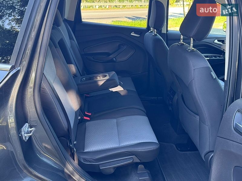 Позашляховик / Кросовер Ford Escape 2019 в Дубні