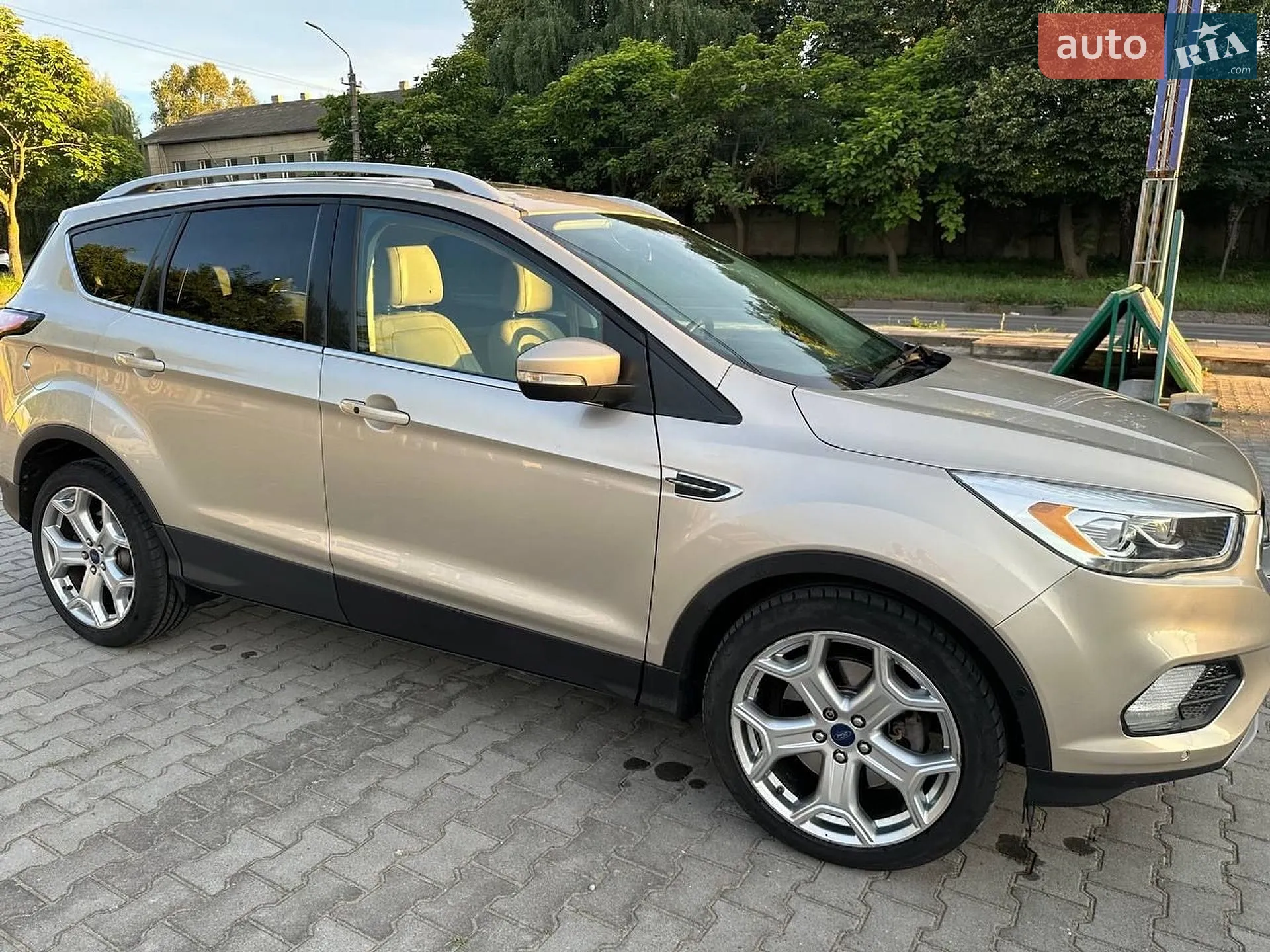2016 Ford Escape - мініатюра 2