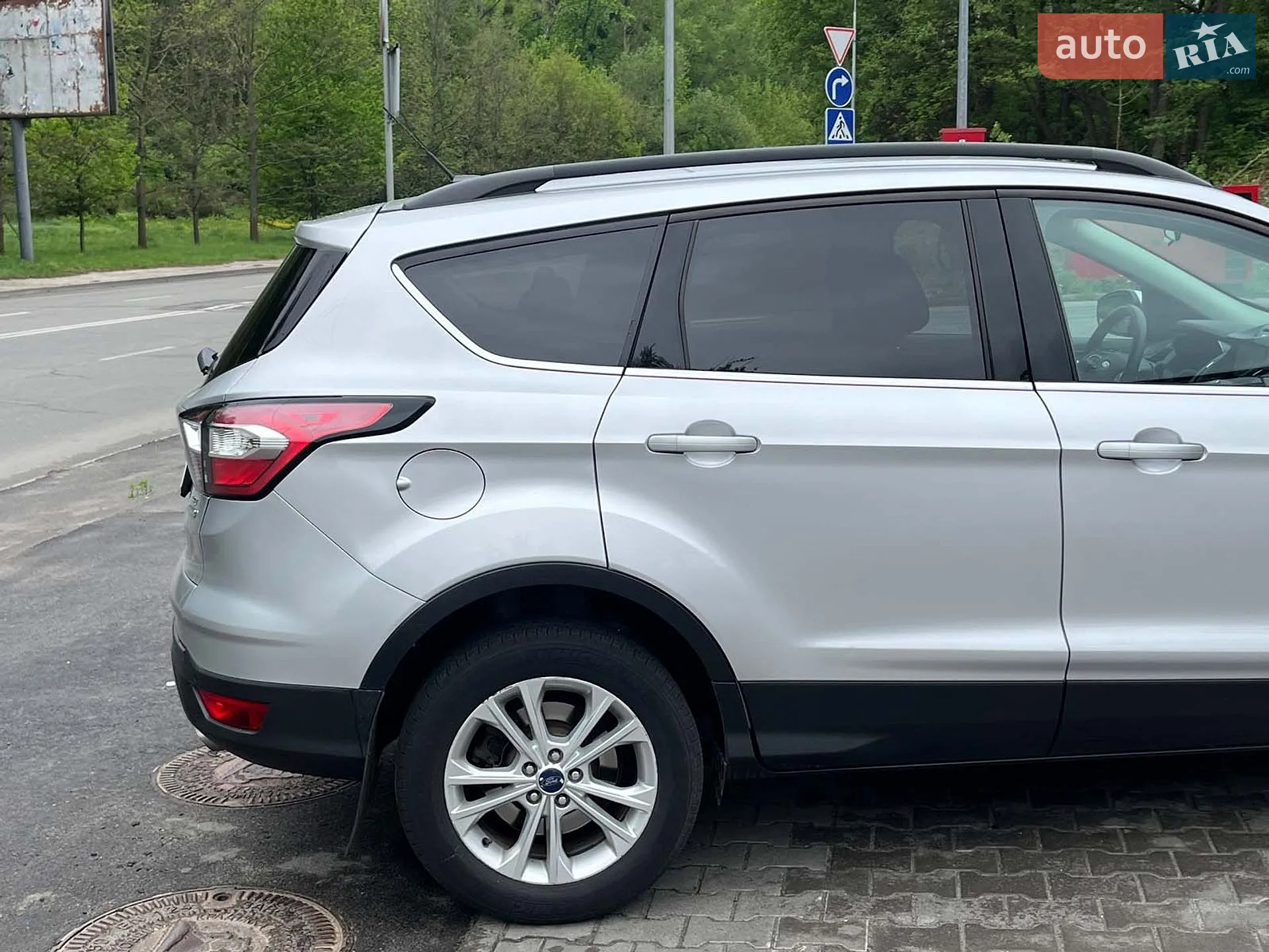 2017 Ford Escape - мініатюра 12