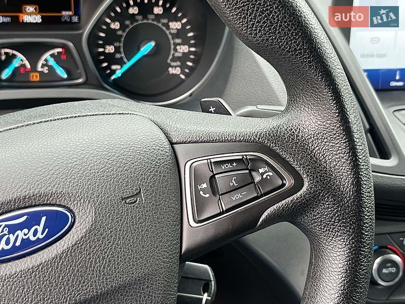 Внедорожник / Кроссовер Ford Escape 2017 в Киеве