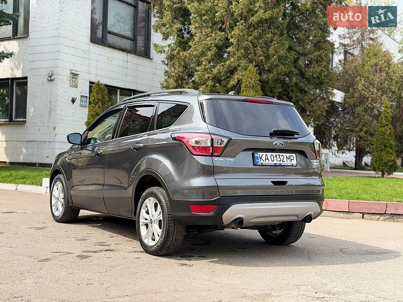 Внедорожник / Кроссовер Ford Escape 2016 в Киеве