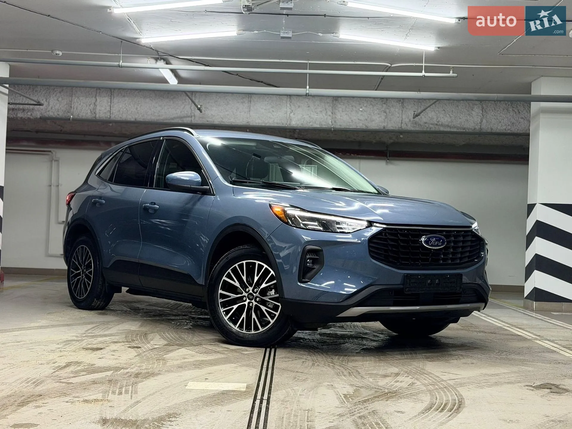 2023 Ford Escape - фото 1
