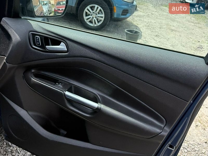 Внедорожник / Кроссовер Ford Escape 2018 в Полтаве