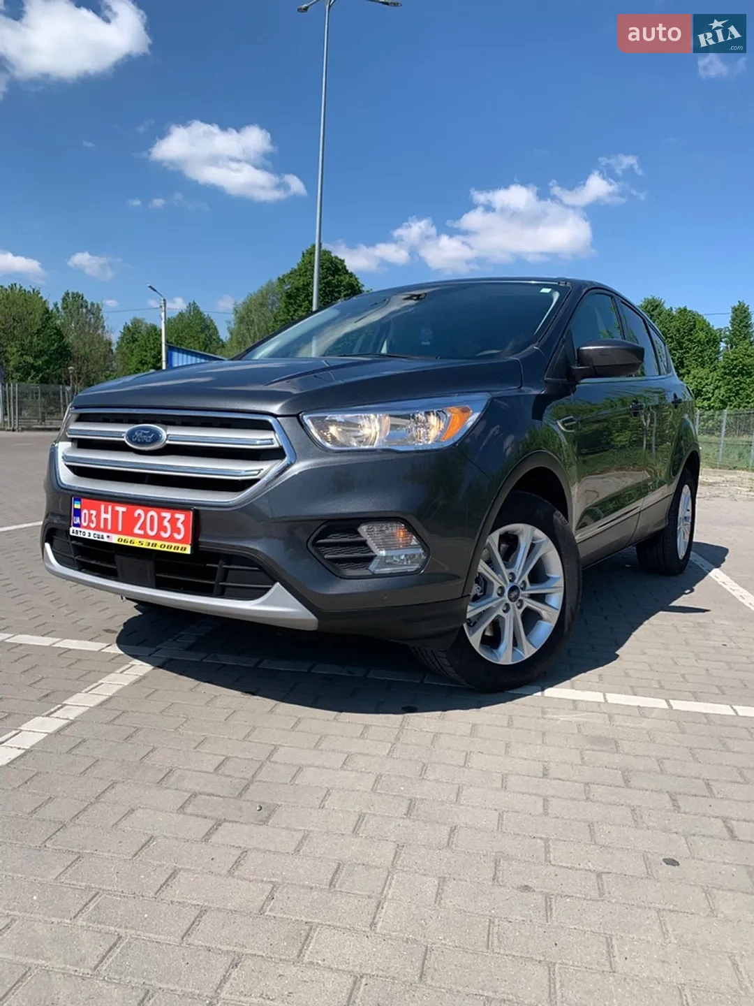 2019 Ford Escape - фото 1